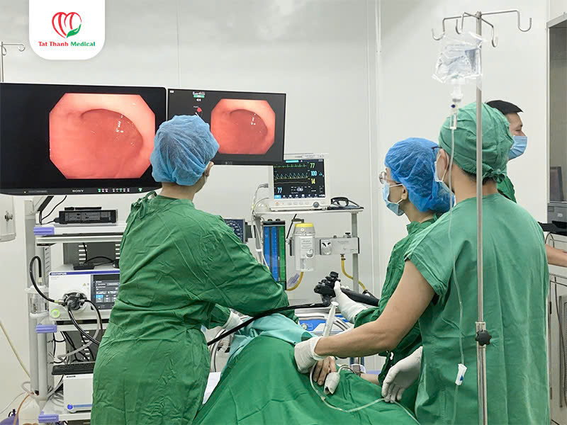 Máy nội soi trong bệnh viện