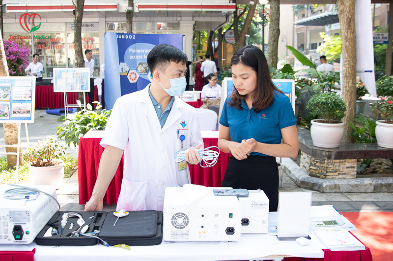 Tất Thành - Nhà tài trợ Vàng, đồng hành cùng Hội nghị khoa học tại Bệnh viện Đa khoa Hùng Vương