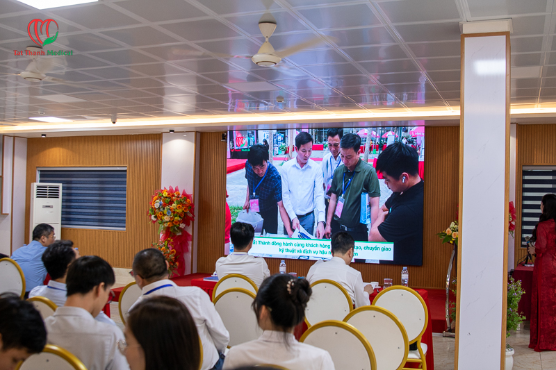 Tất Thành - Nhà tài trợ Vàng, đồng hành cùng Hội nghị khoa học tại Bệnh viện Đa khoa Hùng Vương