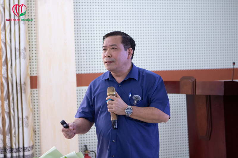 TTƯT.TS.BSCC Nguyễn Văn Chung (Trưởng khoa Ngoại Tiêu hóa - Gan mật, Bệnh viện Trung ương Thái Nguyên)