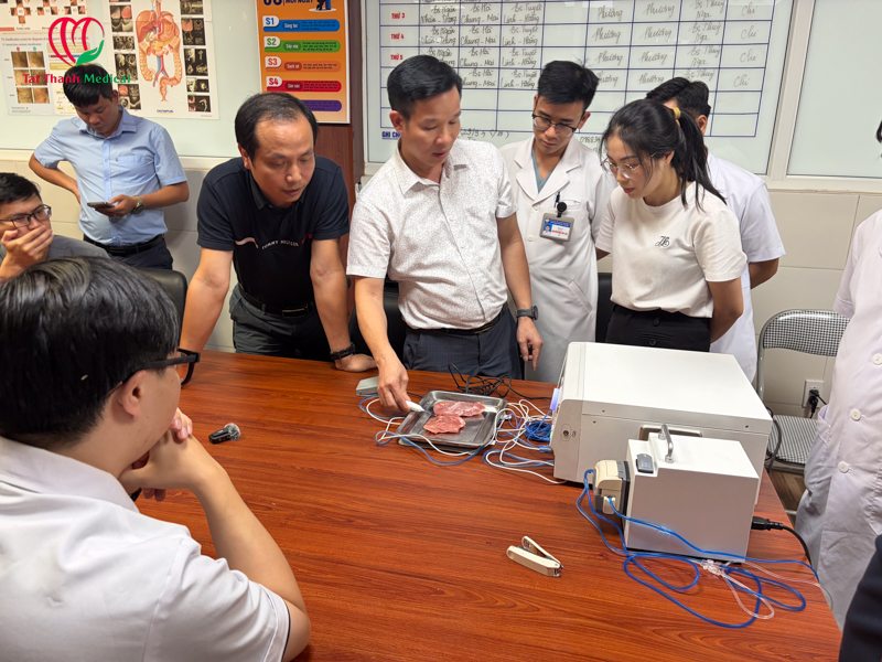 Tất Thành tổ chức thành công Hội thảo Quốc tế về RFA điều trị trĩ