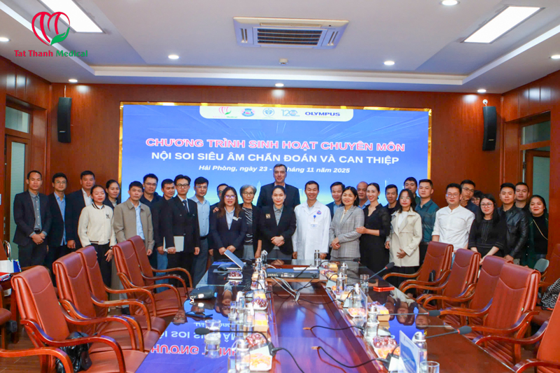 Chương trình sinh hoạt chuyên môn với chủ đề: “Nội soi siêu âm chẩn đoán và can thiệp”