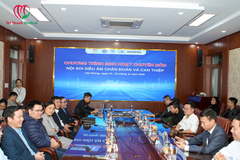 Chương trình sinh hoạt chuyên môn với chủ đề: “Nội soi siêu âm chẩn đoán và can thiệp”