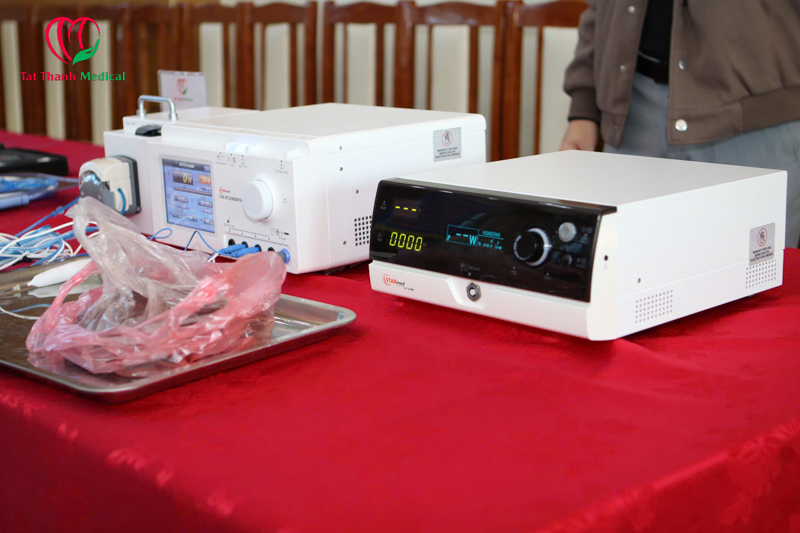 Tất Thành - Nhà tài trợ tại Hội thảo khoa học: Điều trị nhân lành tuyến giáp bằng phương pháp đốt sóng cao tần