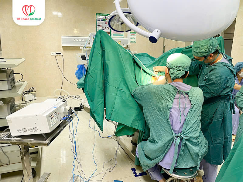 Nhiều đơn vị ứng dụng máy RFA trong điều trị trĩ